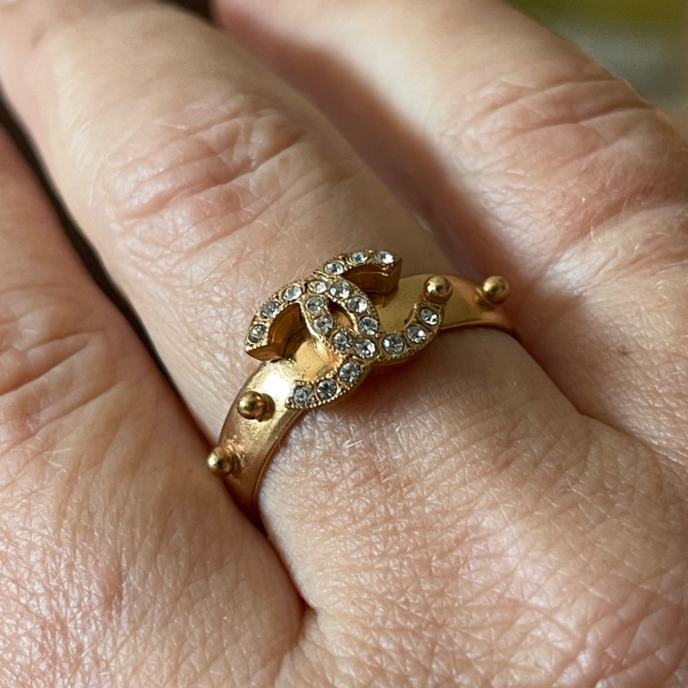 Chanel Vintage 24 Carat Plated Gold Crystal-Embellished Ring - Picture 12 of 12